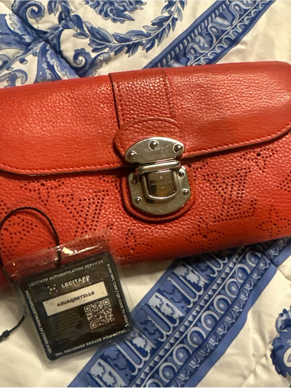 Authentic Louis Vuitton Mahina Amelia Wallet Grenade Red Perforated Leather COA - Picture 12 of 16